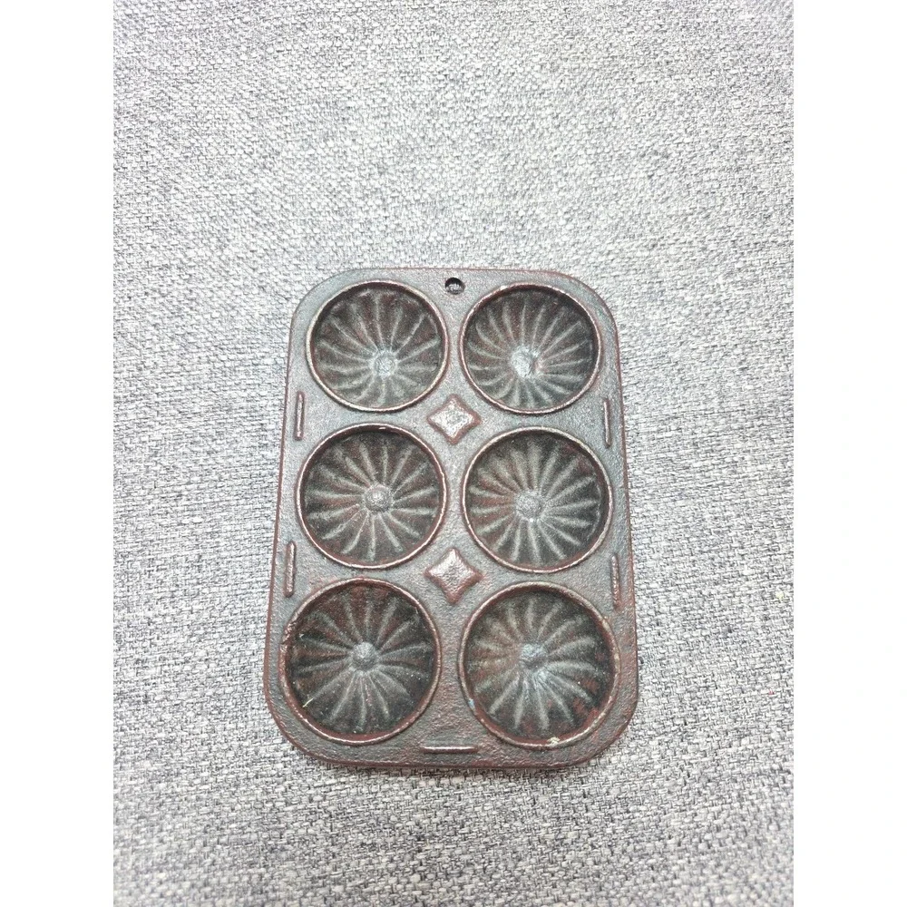 Mini Cast Iron Cake or Tart Pan ? 6 Slot